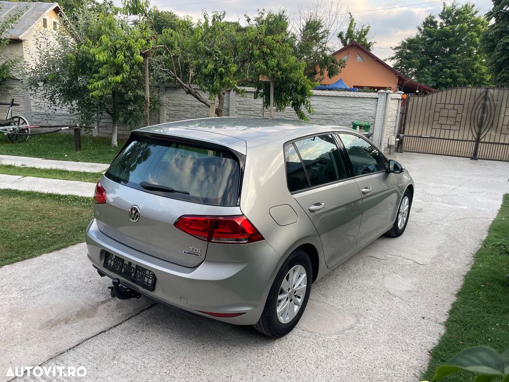 Volkswagen Golf - 4