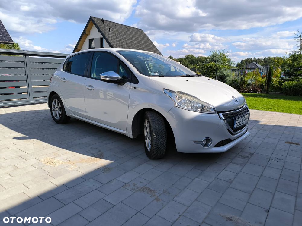 Peugeot 208 1.2 PureTech Style - 5