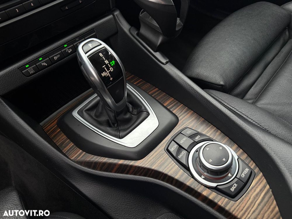 BMW X1 xDrive20d Aut. Sport Line - 11