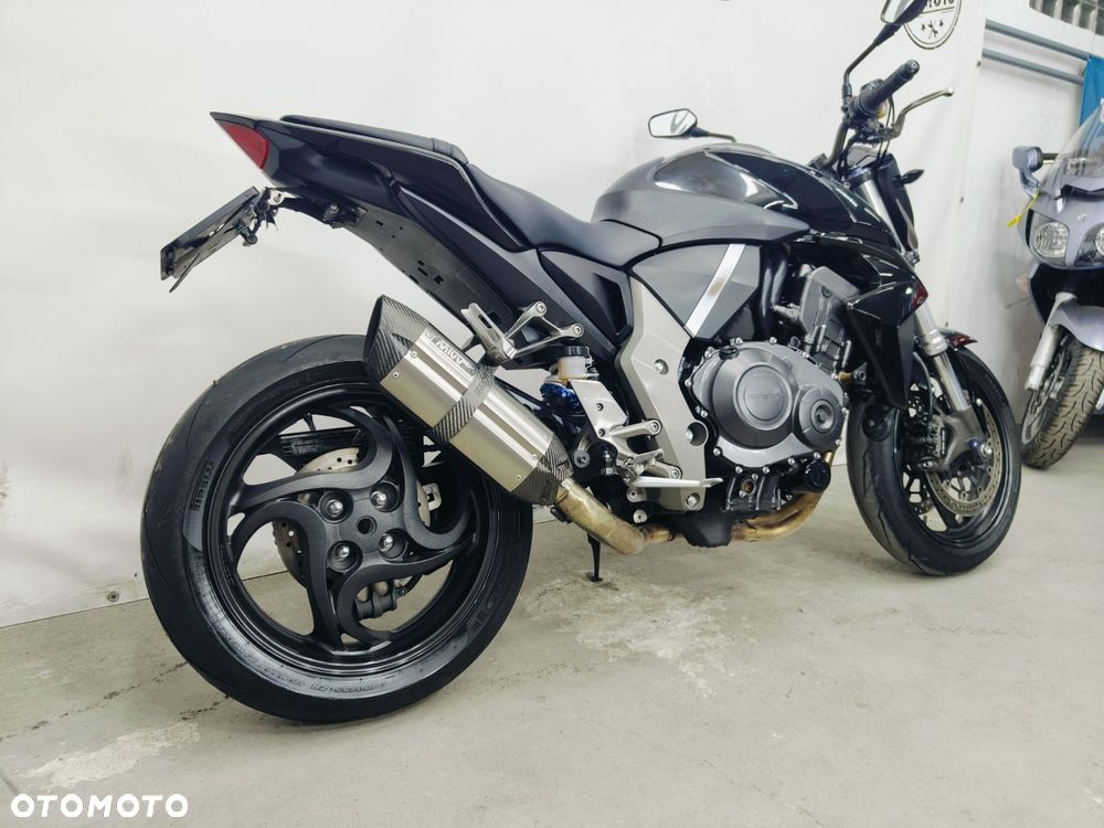 Honda CB - 8