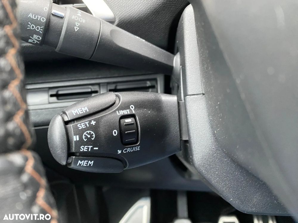 Peugeot 5008 PureTech 130 Stop & Start Access - 25