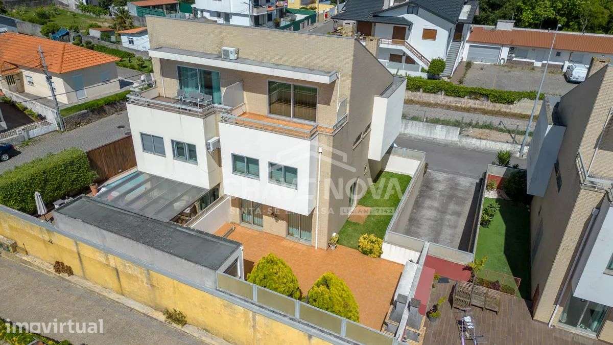 PS - Moradia T3+1, Jardim, Terraço e Vista Mar | Gulpilhares, V.N.Gaia - Grande imagem: 2/22