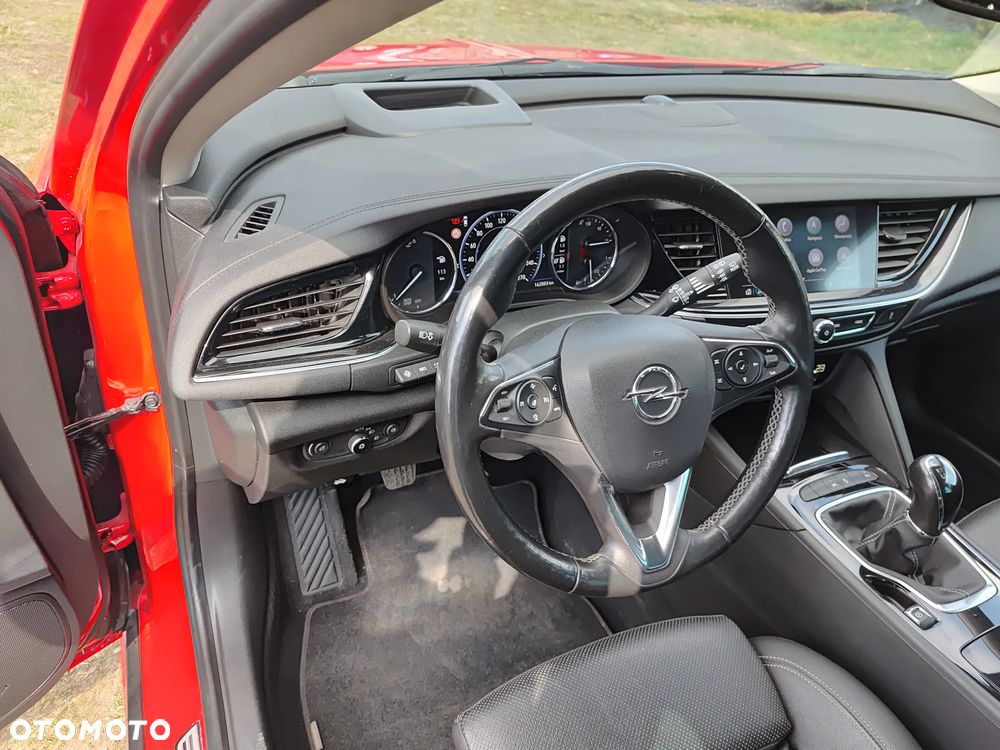 Opel Insignia - 17
