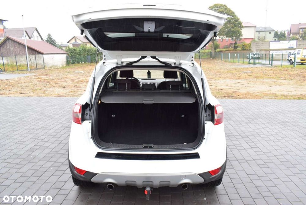 Ford Kuga - 12