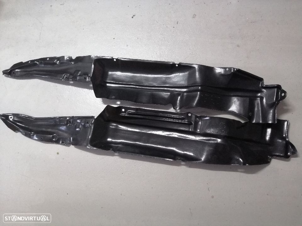 Resguardos de cave roda Nissan D21 4X4 NOVOS - 1