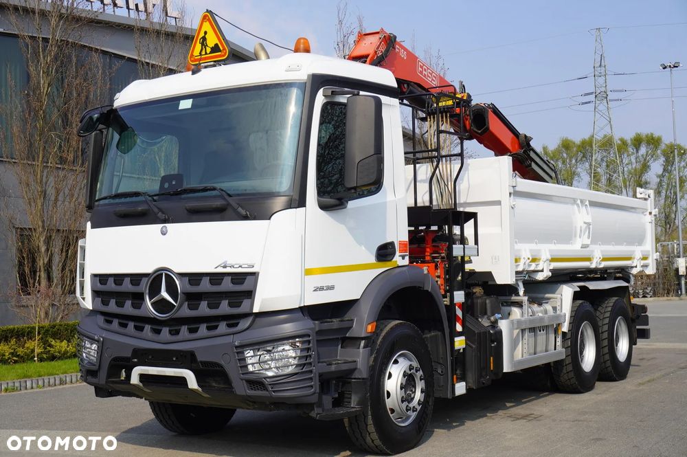 Mercedes-Benz Arocs 2636 / 6x4 / HDS Fassi / Wywrotka 3 str / Bortmatic_236398 - 4