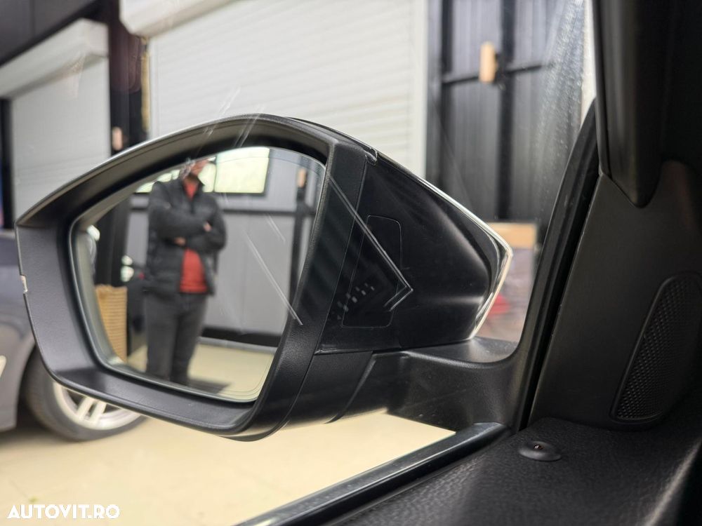 Skoda Superb 2.0 TDI DSG Ambition - 9