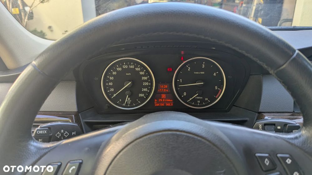 BMW Seria 5 - 21
