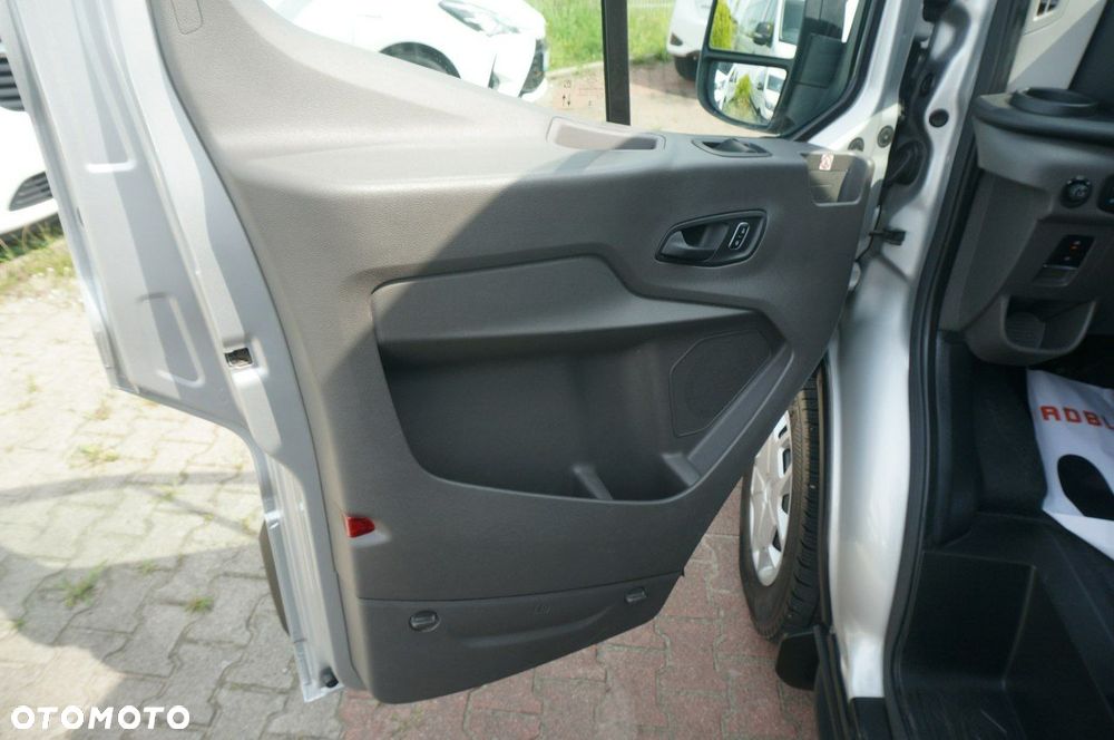 Ford Transit - 8