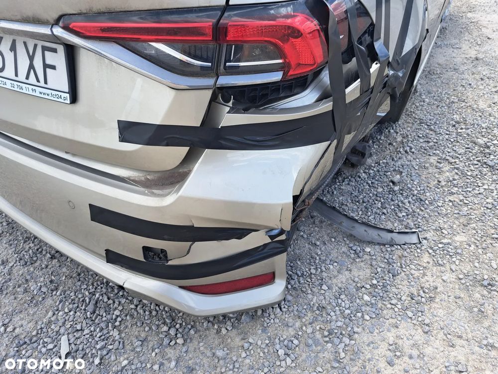 Toyota Corolla 1.5 Comfort - 27