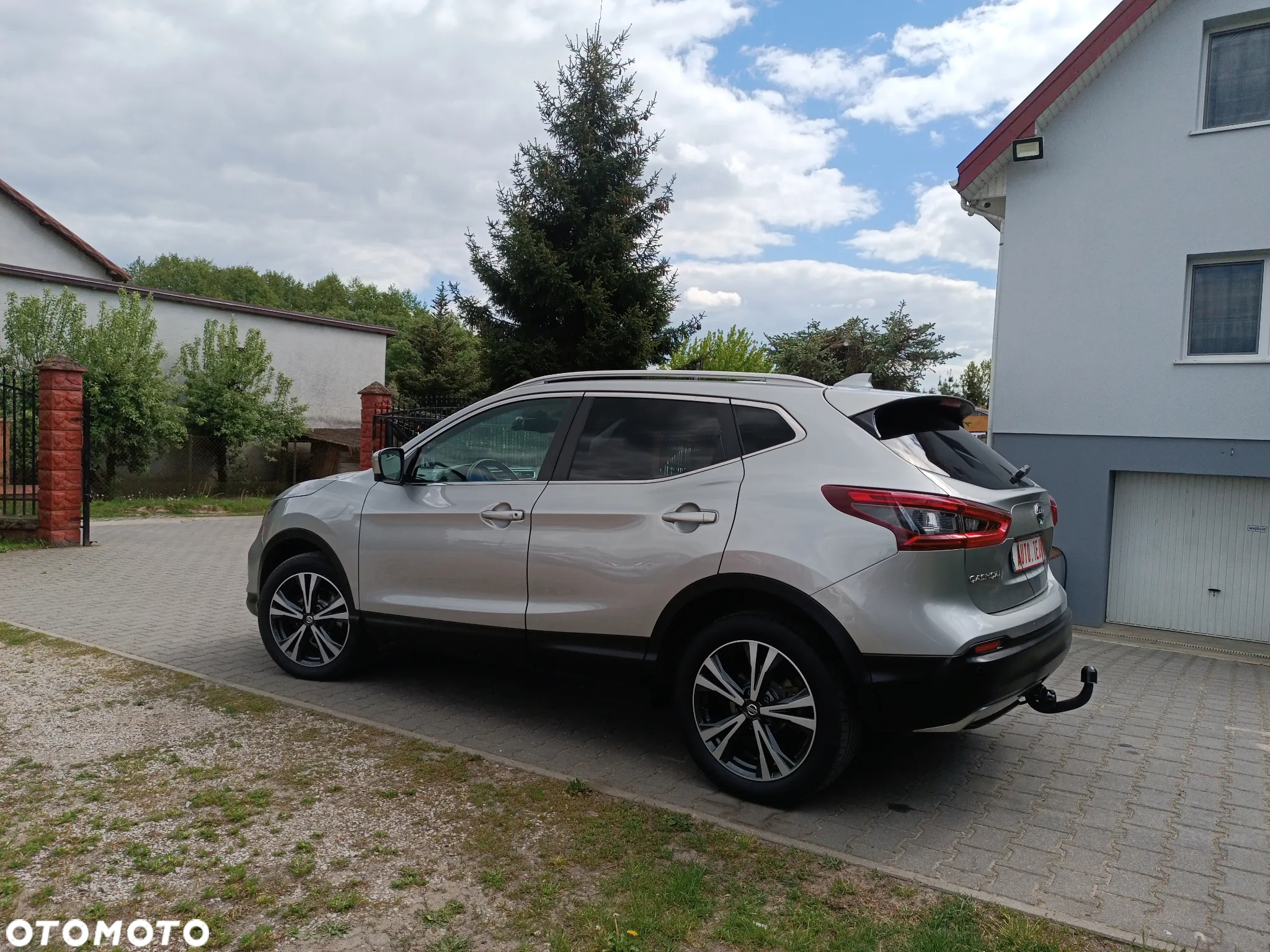 Nissan Qashqai 1.3 DIG-T N-Connecta EU6d - 27