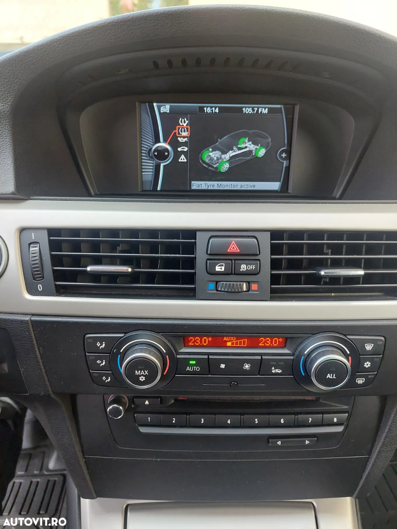 BMW Seria 3 318i Aut. - 13