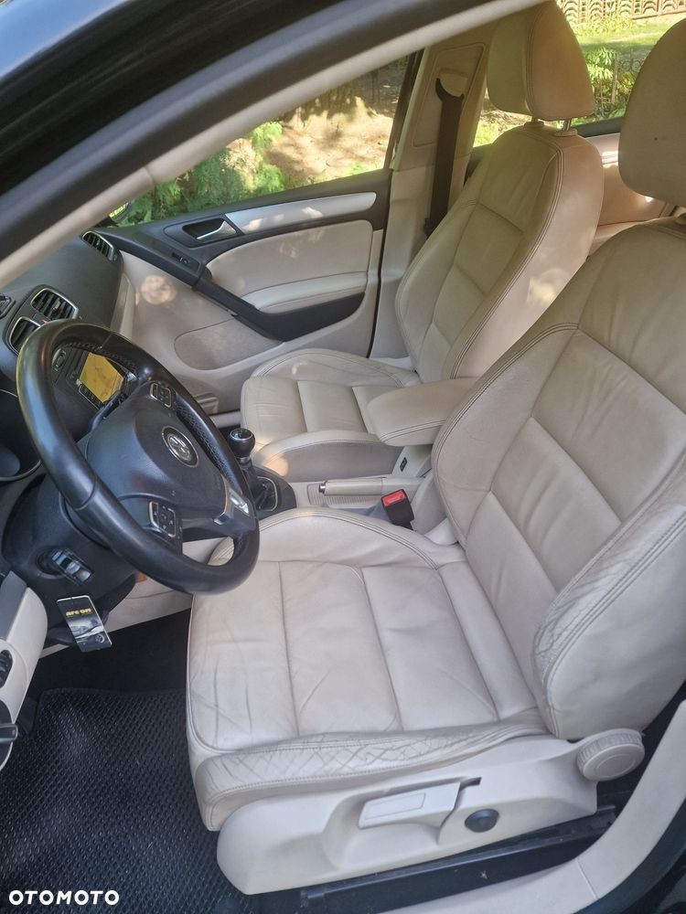 Volkswagen Golf - 4