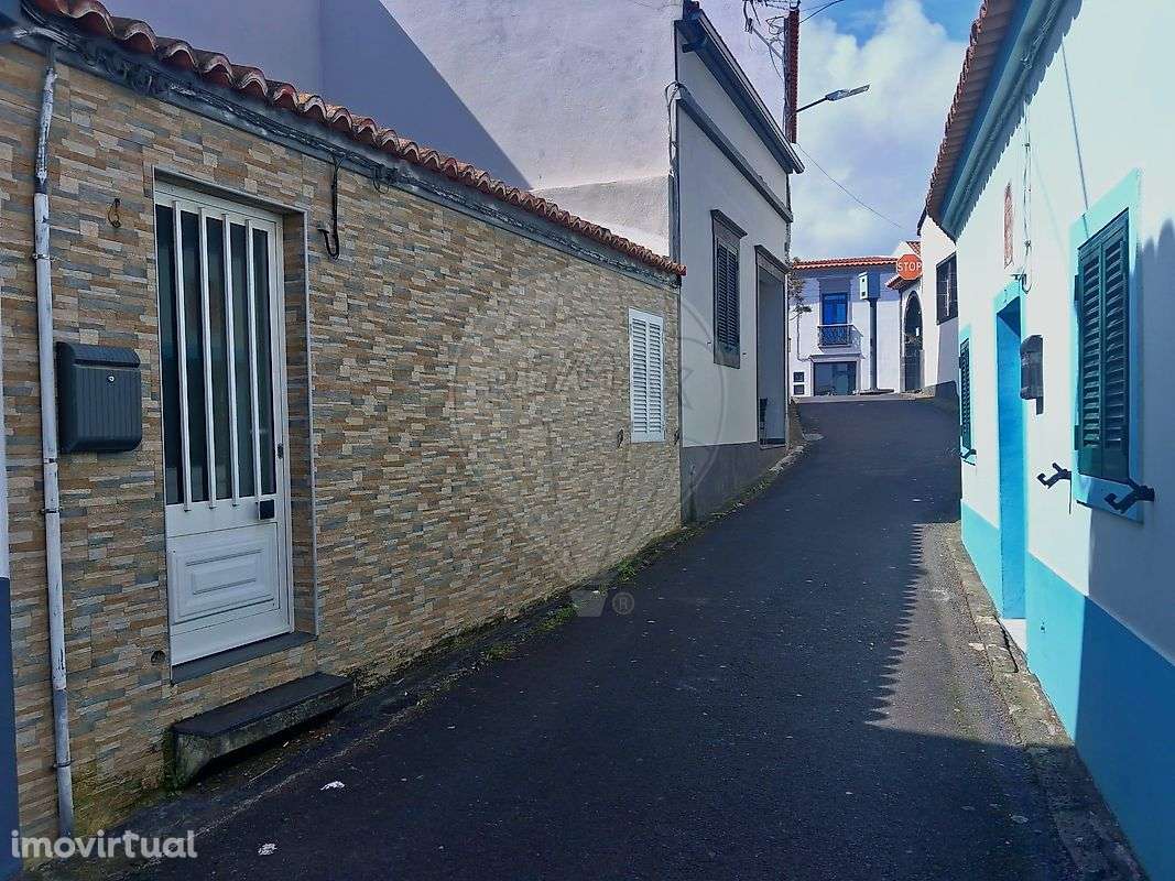 Moradia T1 para venda - Grande imagem: 2/4