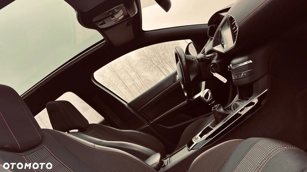 Peugeot 308 - 15