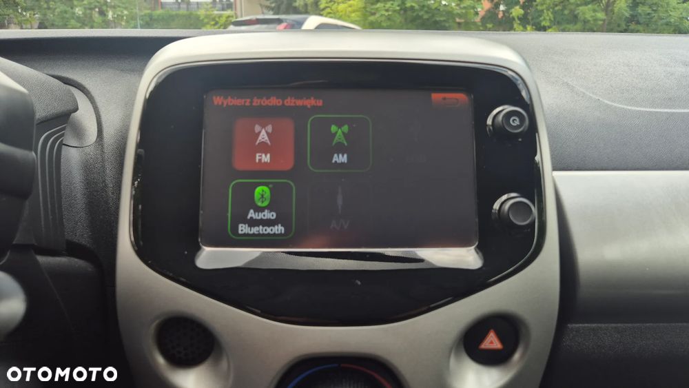 Toyota Aygo x-clusiv - 30
