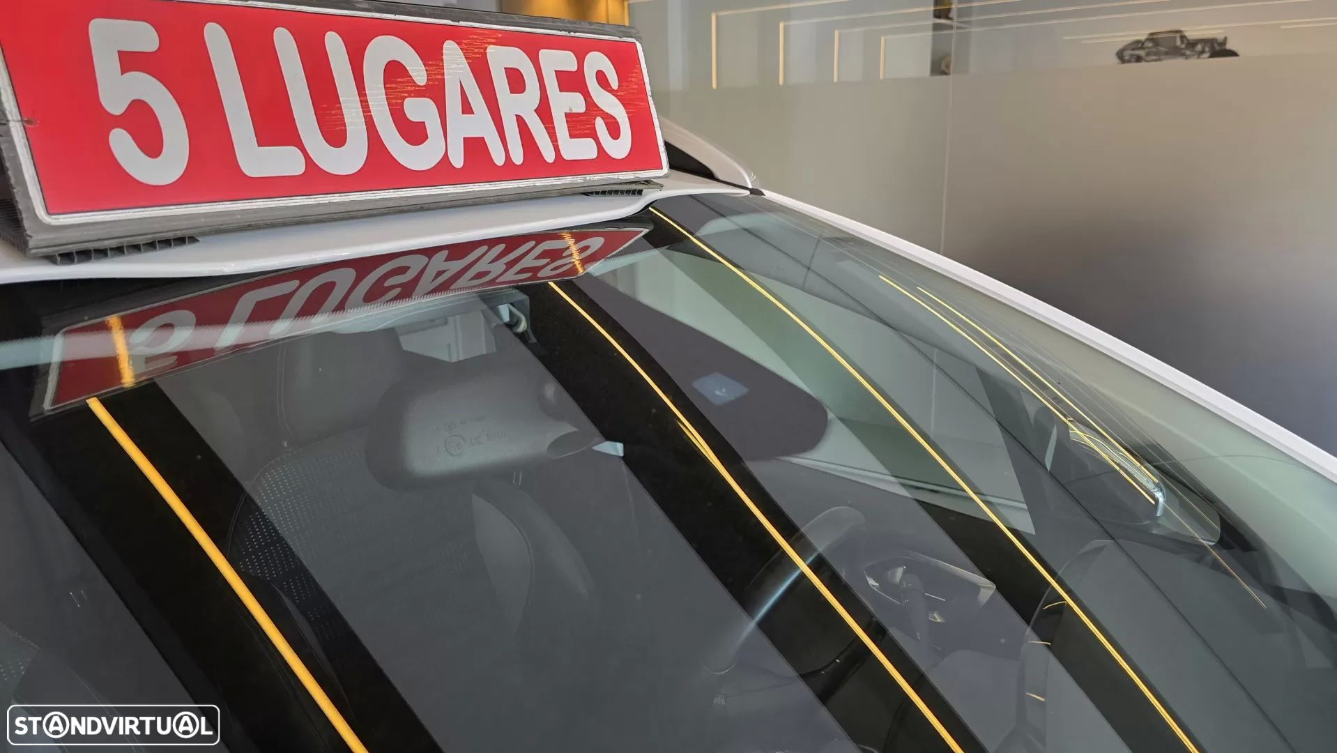 Peugeot 2008 1.4 HDi Allure - 26