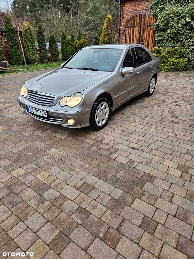 Mercedes-Benz Klasa C - 2