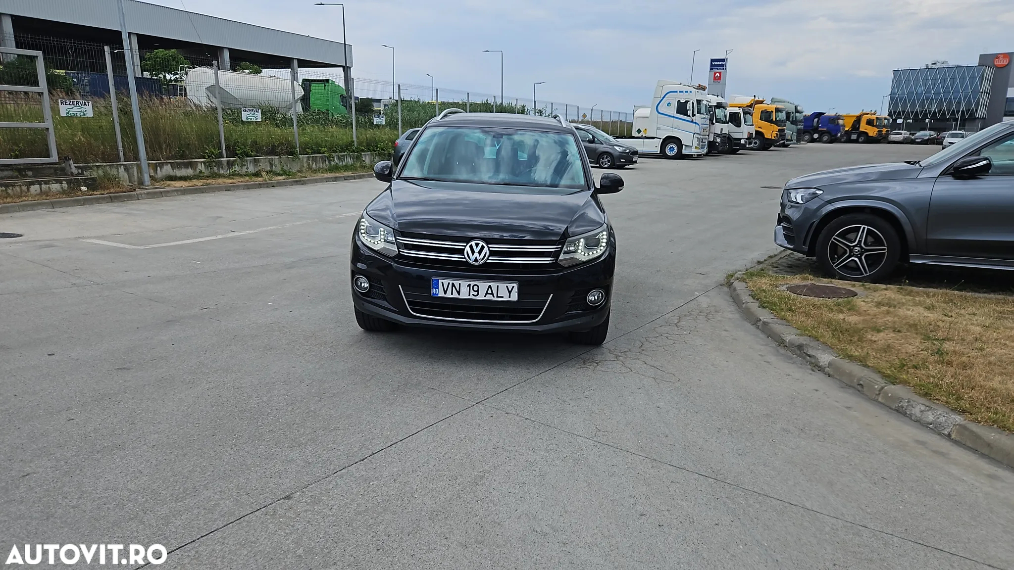 Volkswagen Tiguan 2.0 TDI 4Motion DSG Sport & Style - 6