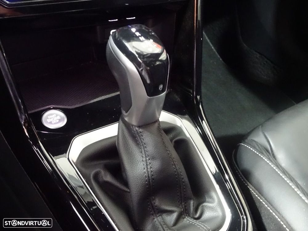 VW T-Roc 2.0 TDI R-Line DSG - 30