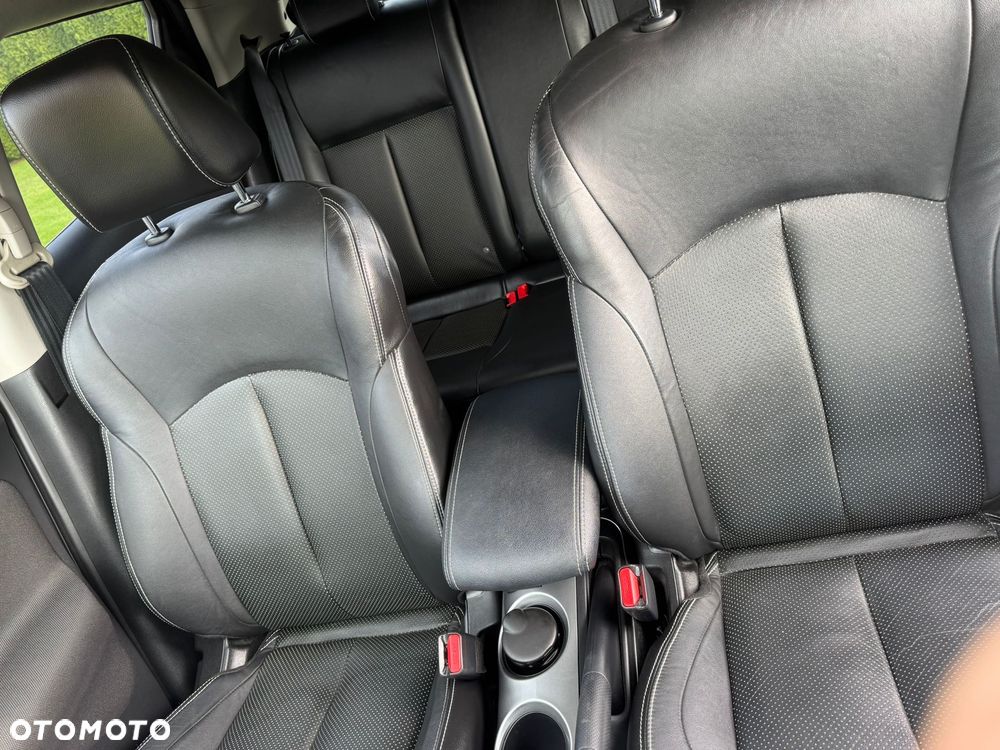 Nissan Juke 1.6 DIG-T ALL-MODE 4x4i Xtronic Tekna - 22