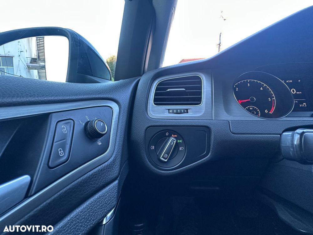 Volkswagen Golf 2.0 BlueTDI DSG Comfortline - 8