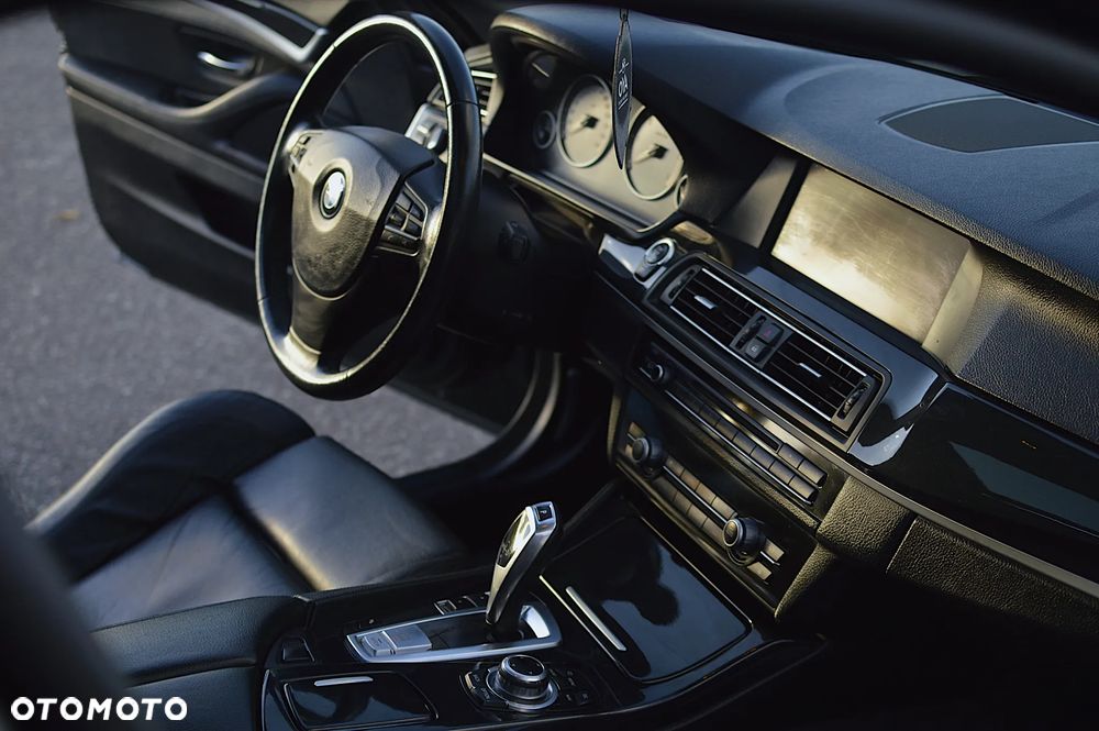 BMW Seria 5 - 12
