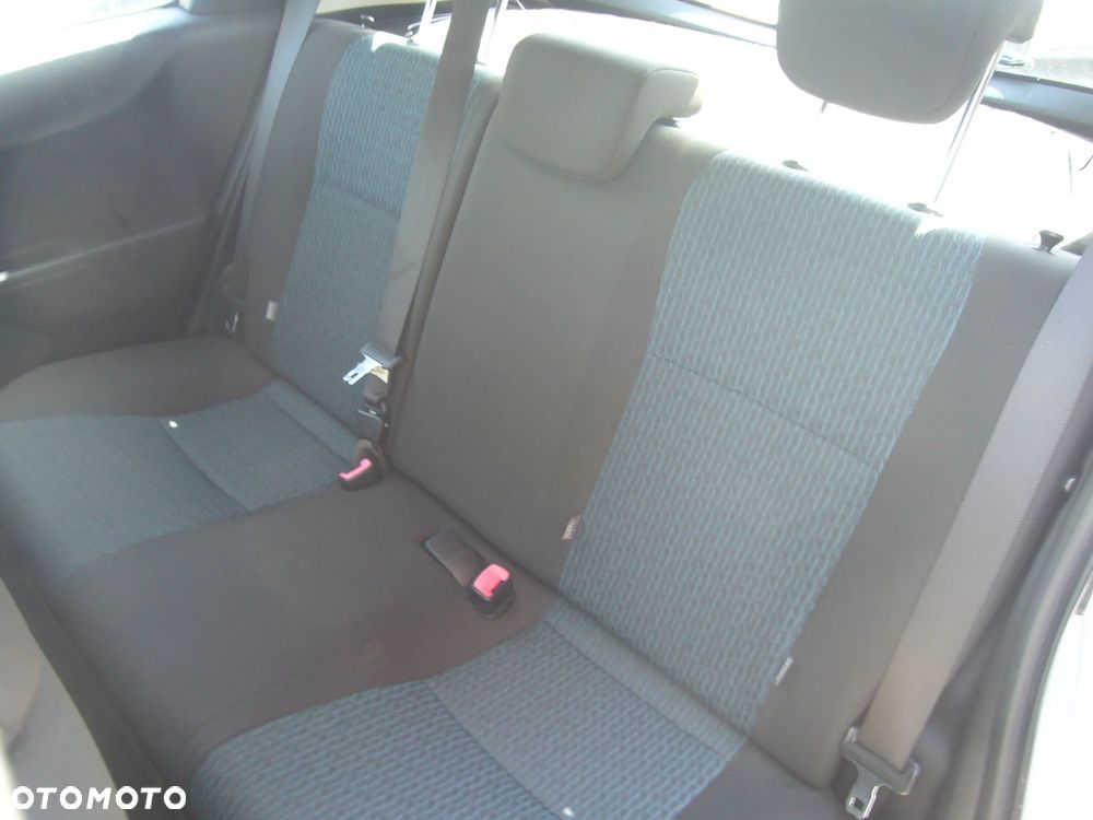 Toyota Yaris - 14