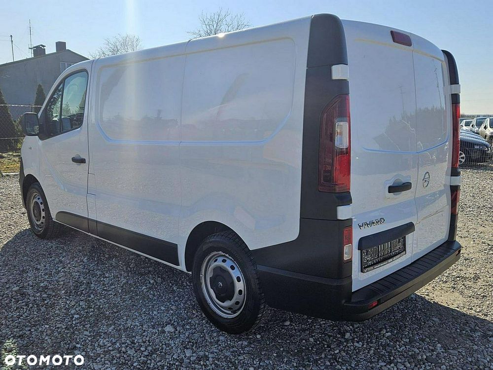 Opel Vivaro - 4