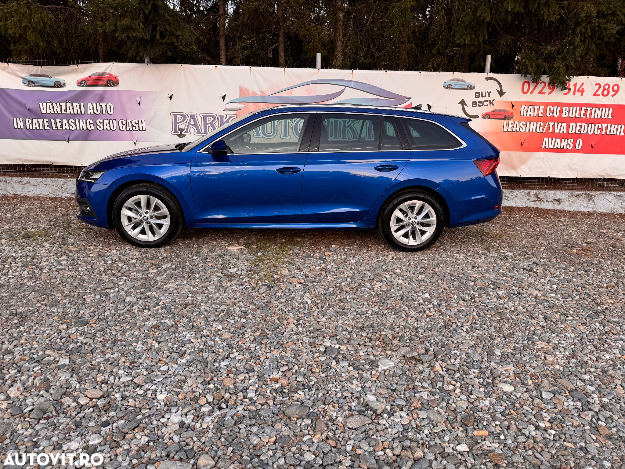Skoda Octavia Combi 2.0 TDI DSG Exclusive Plus - 4