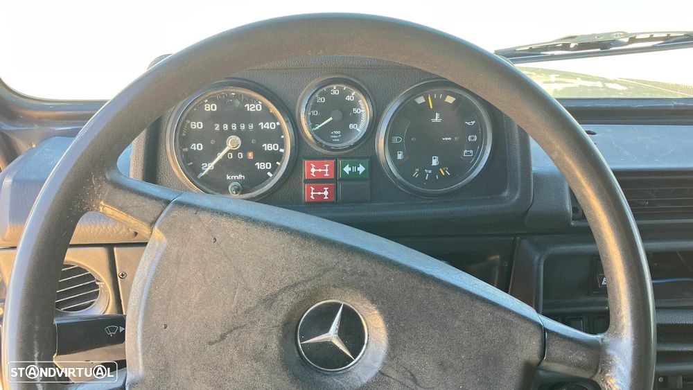Mercedes-Benz G 300 - 20