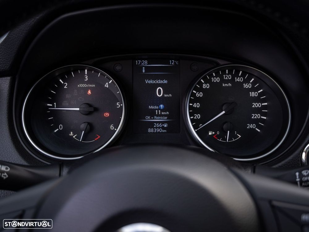 Nissan Qashqai 1.5 dCi Tekna - 23