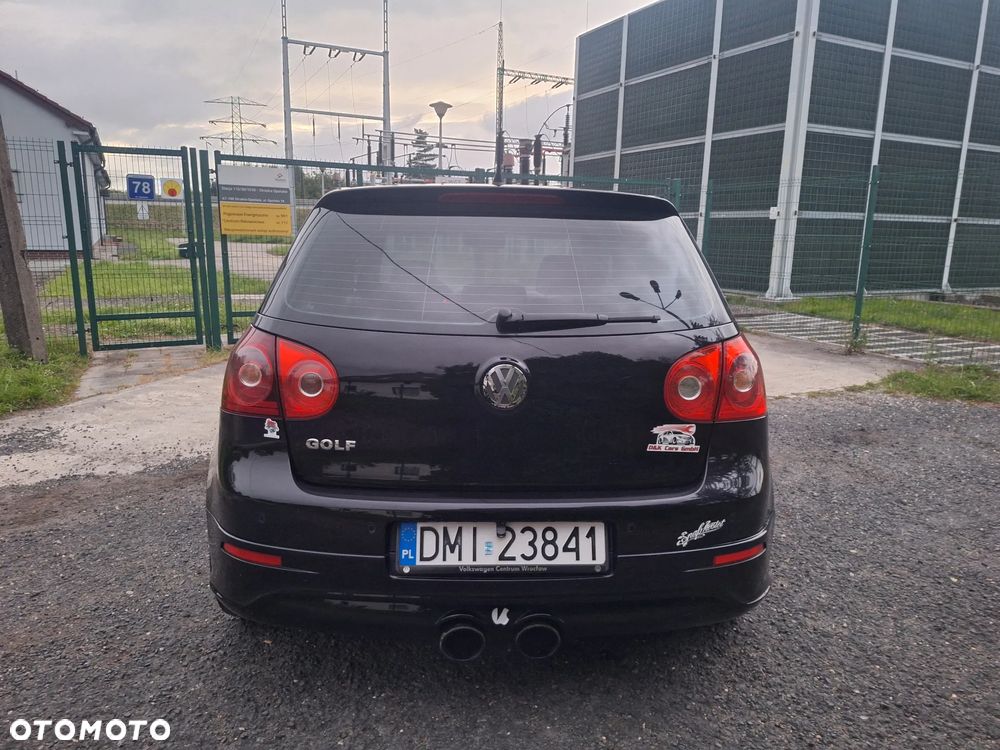 Volkswagen Golf - 16