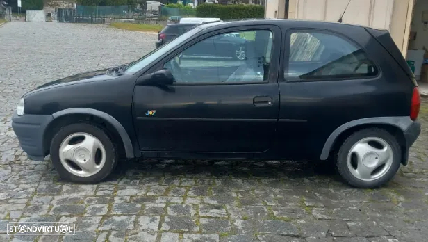 Opel Corsa B JOY 1.2i 1993 Para Peças - 3