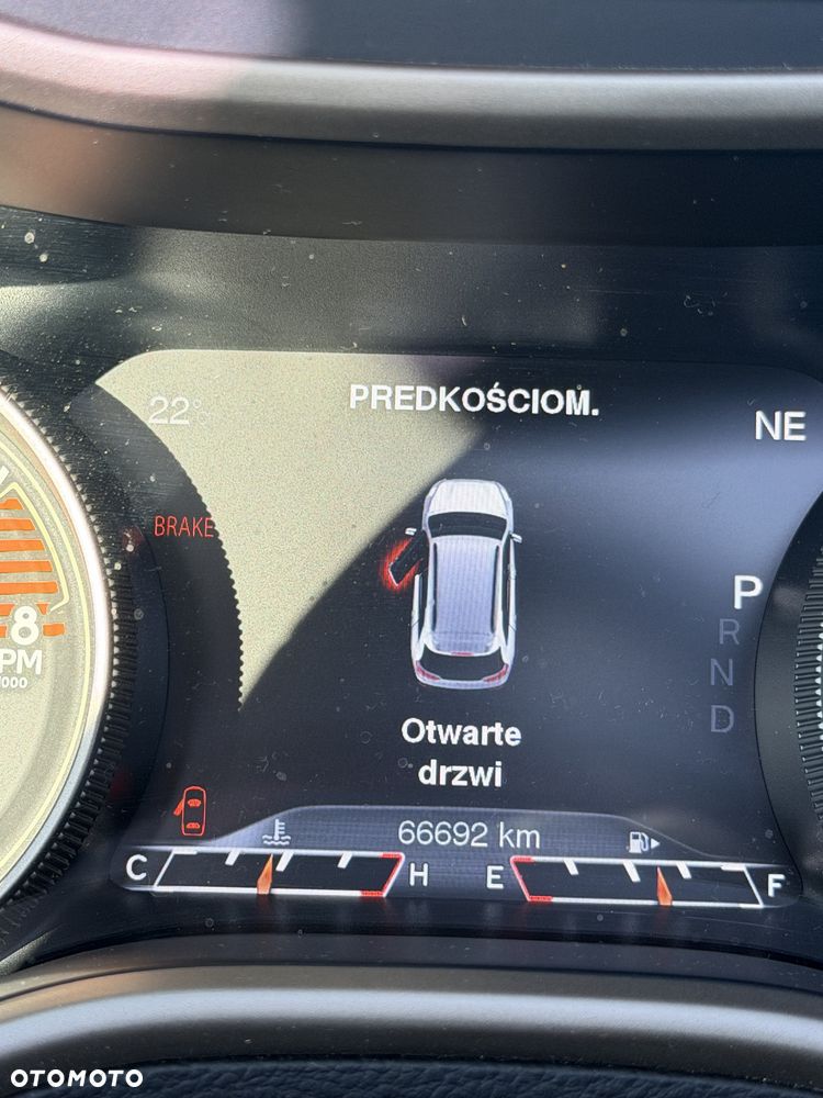 Jeep Cherokee - 6