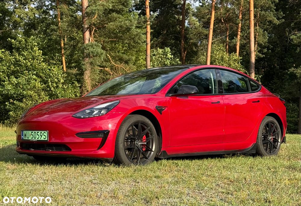 Tesla Model 3 - 1