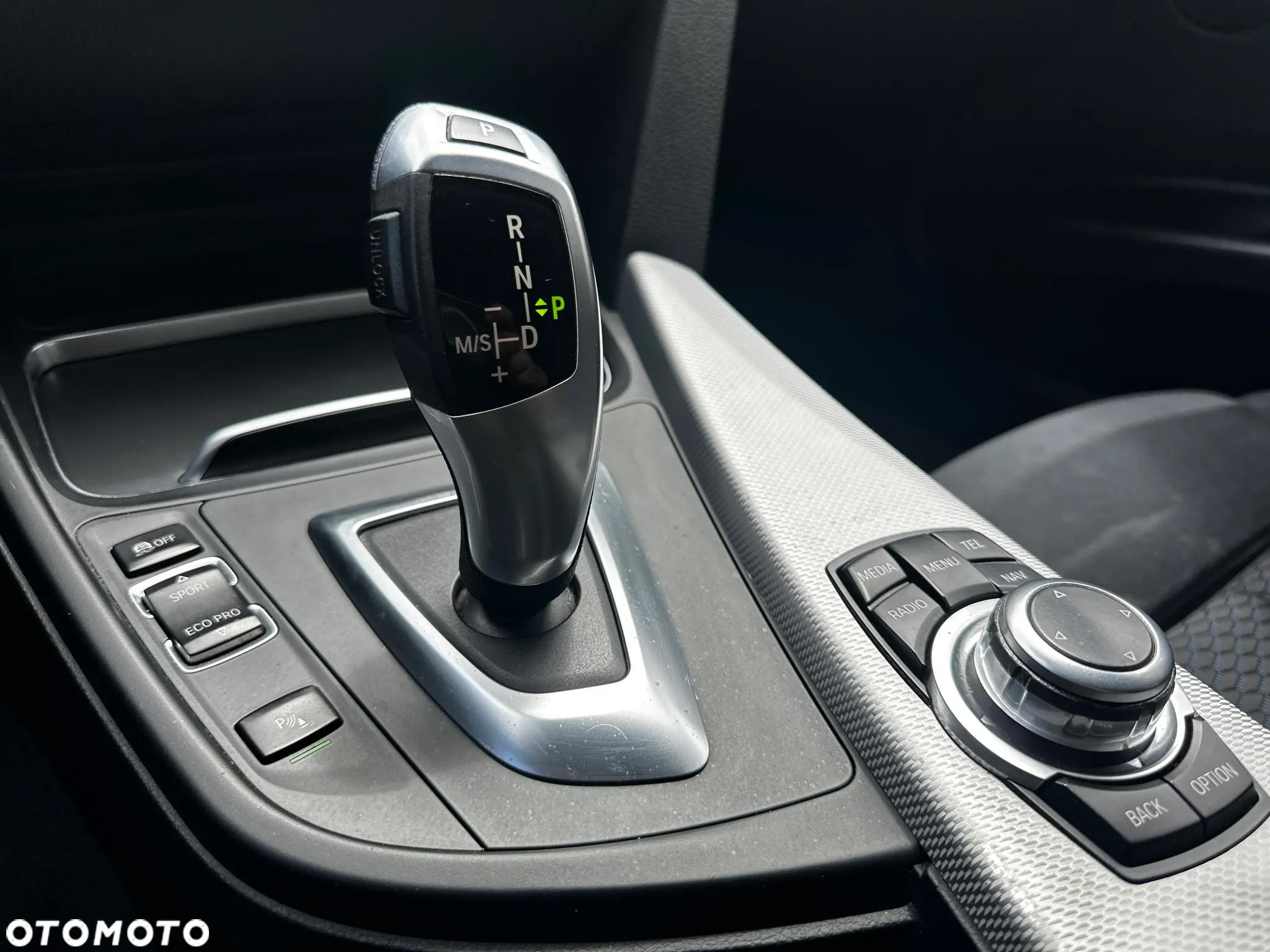 BMW Seria 3 318d Touring Edition M Sport Shadow - 35