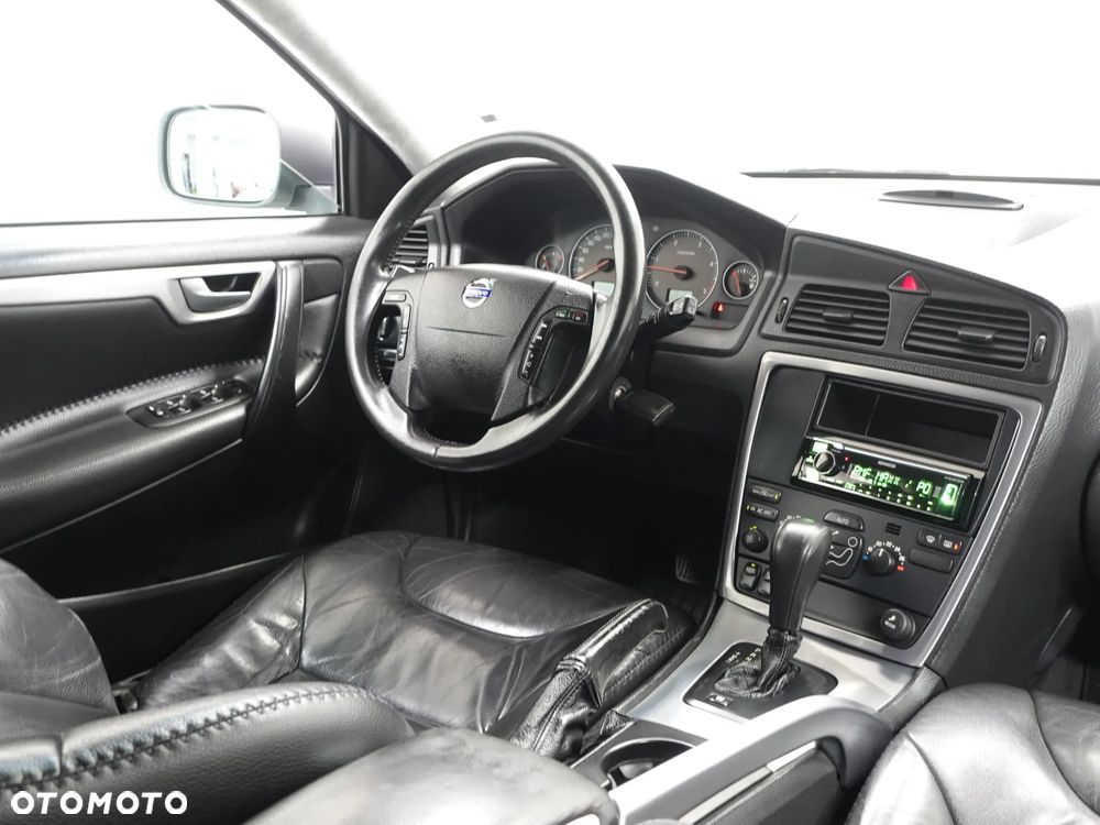 Volvo XC 70 D5 AWD Momentum - 31