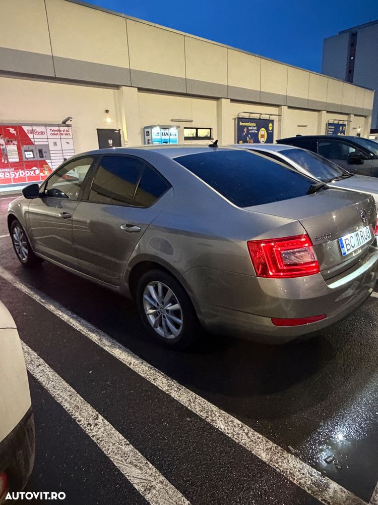 Skoda Octavia ver-2-0-tdi-elegance - 14