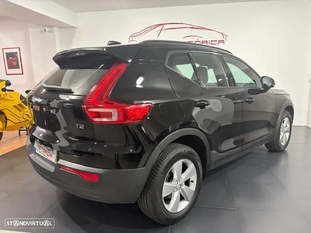 Volvo XC 40 1.5 T2 Momentum Plus - 5