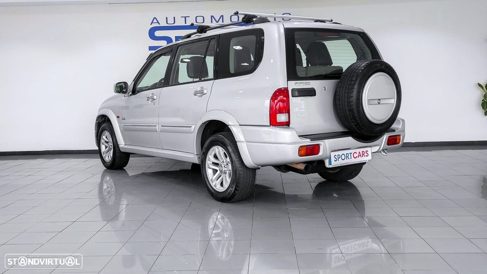 Suzuki Grand Vitara XL-7 2.0 HDi - 14