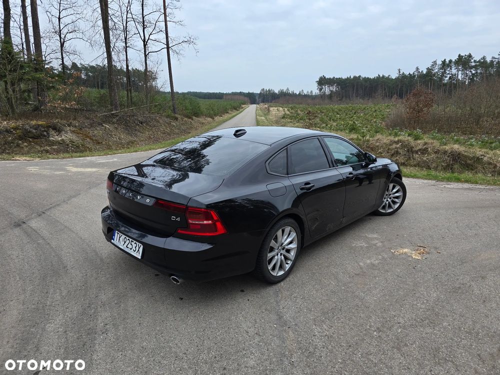 Volvo S90 D4 Geartronic Momentum - 3