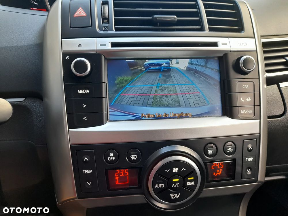 Toyota Verso 1.8 Premium - 8