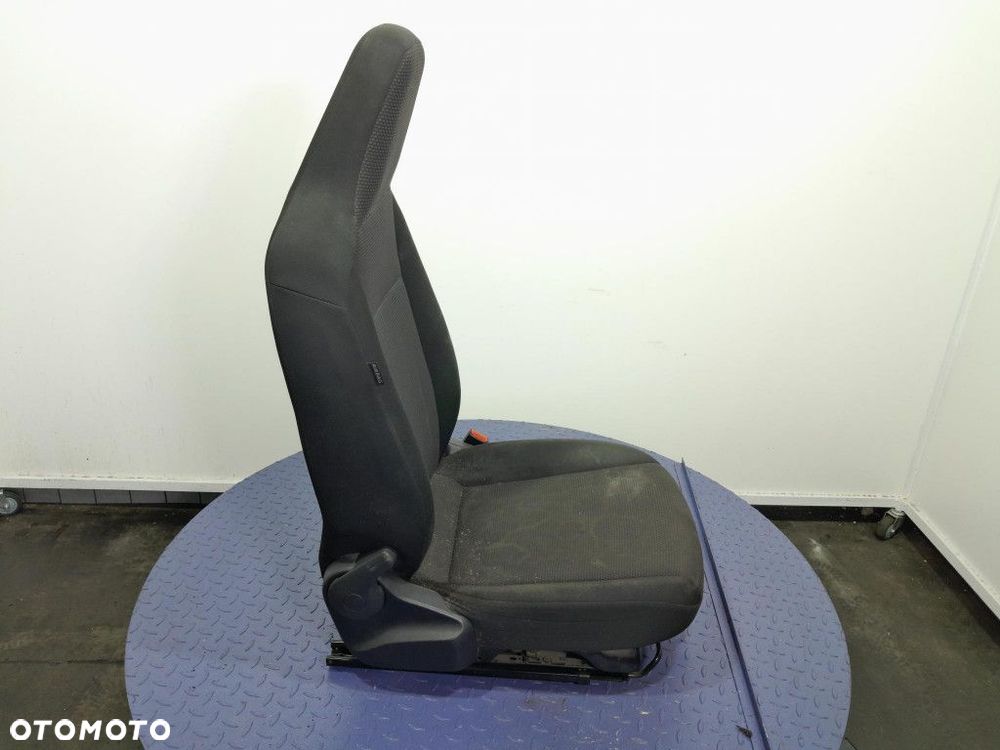 SKODA CITIGO 3D FOTEL PASAŻERA EU - 2