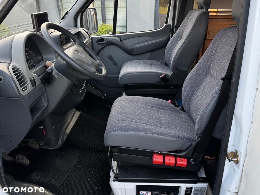 Mercedes-Benz Sprinter Romor - 11