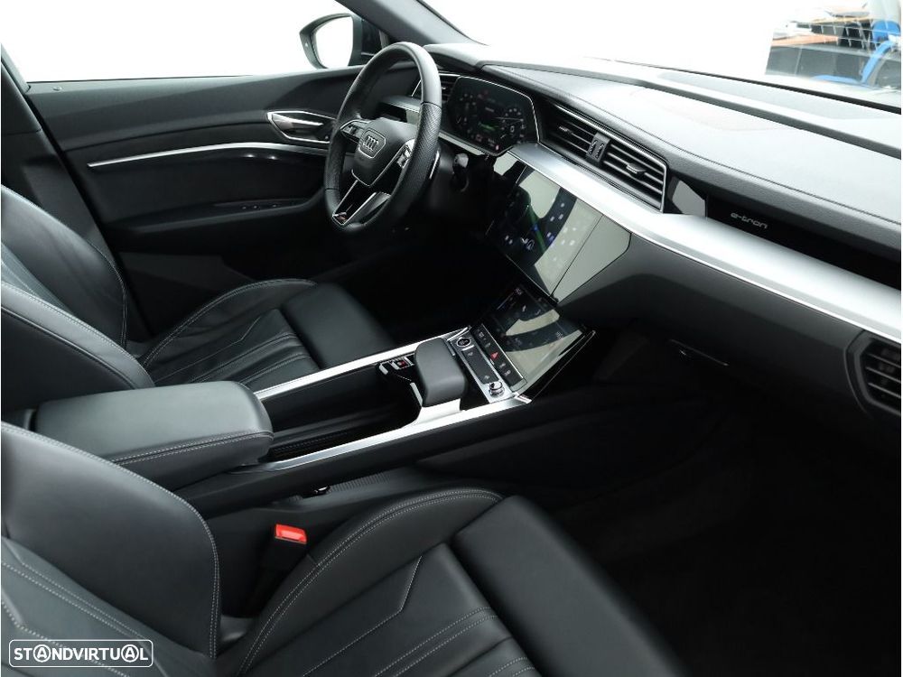 Audi Q8 e-Tron Sportback 50 quattro S line - 18