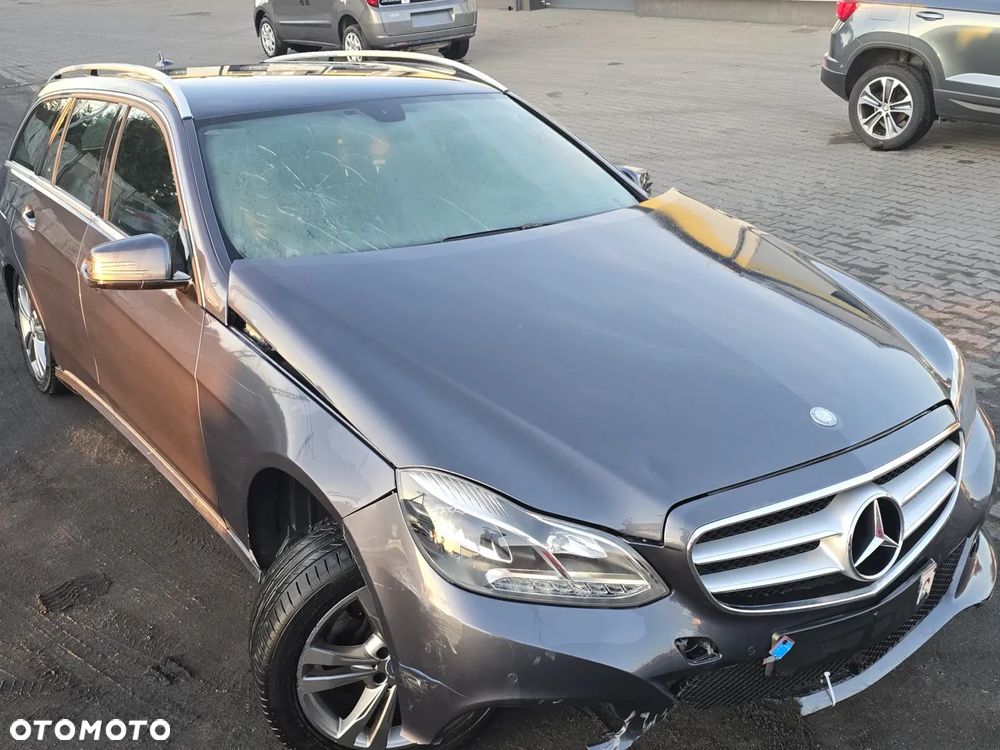 Mercedes-Benz E-Class 2014 photo 2