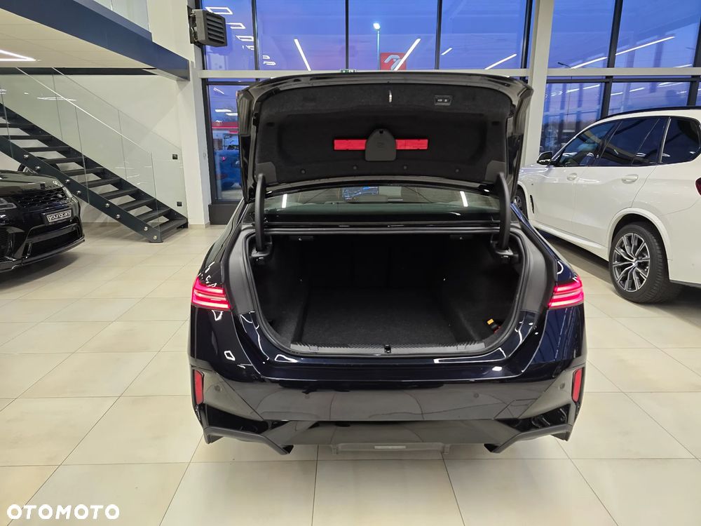 BMW Seria 5 520d xDrive - 7