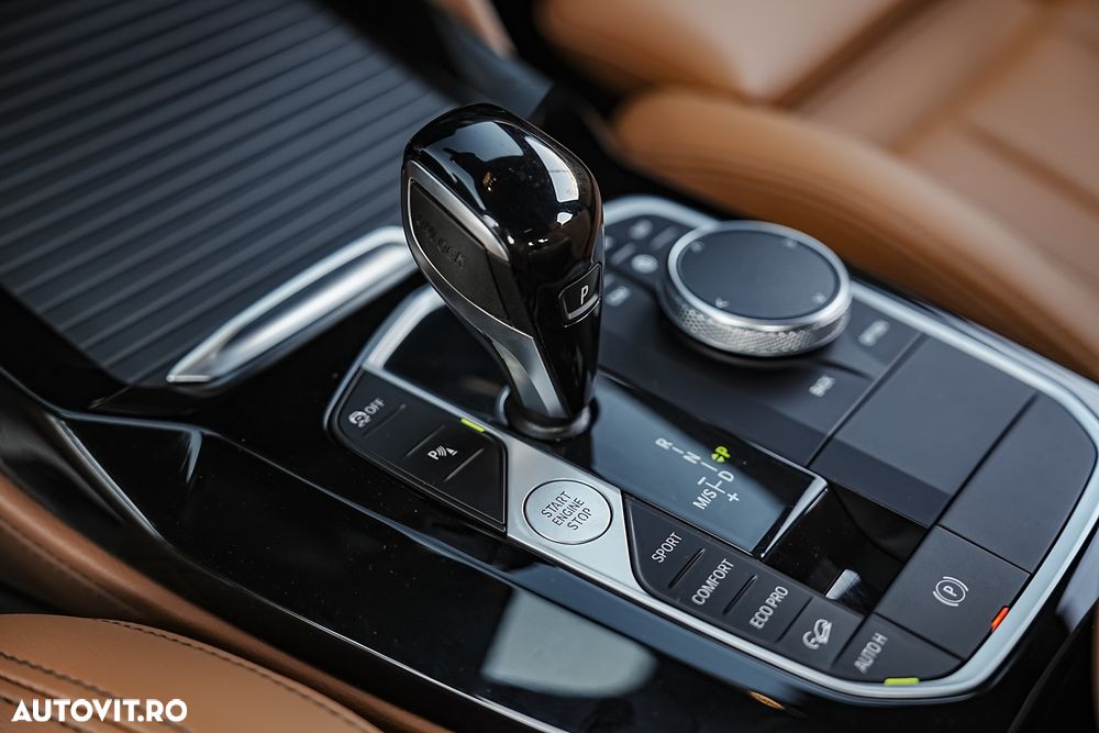 BMW X4 xDrive20i AT M Sport - 32