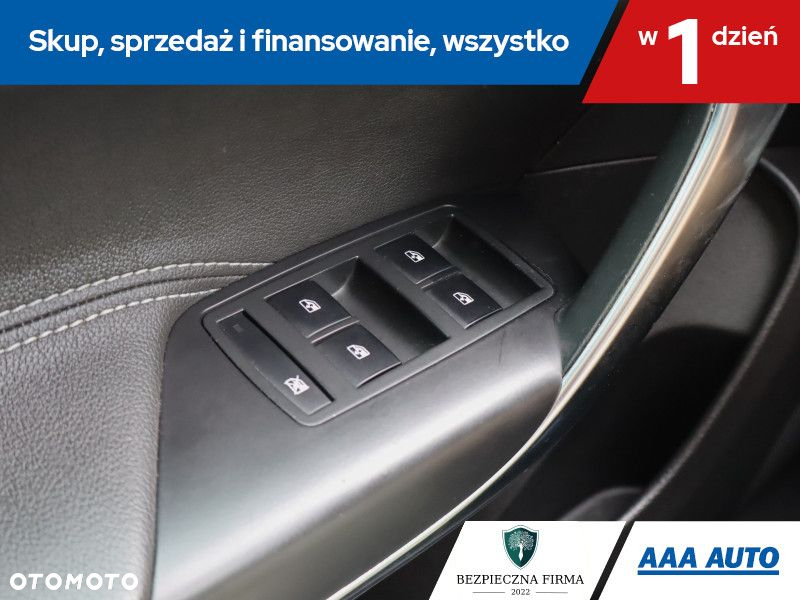 Opel Insignia - 17